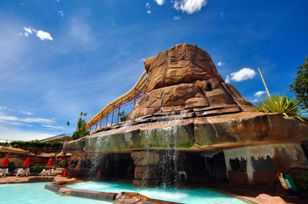 Spazzio Diroma Com Acesso Ao Acqua Park, Splash E Slide Caldas Novas Exterior photo