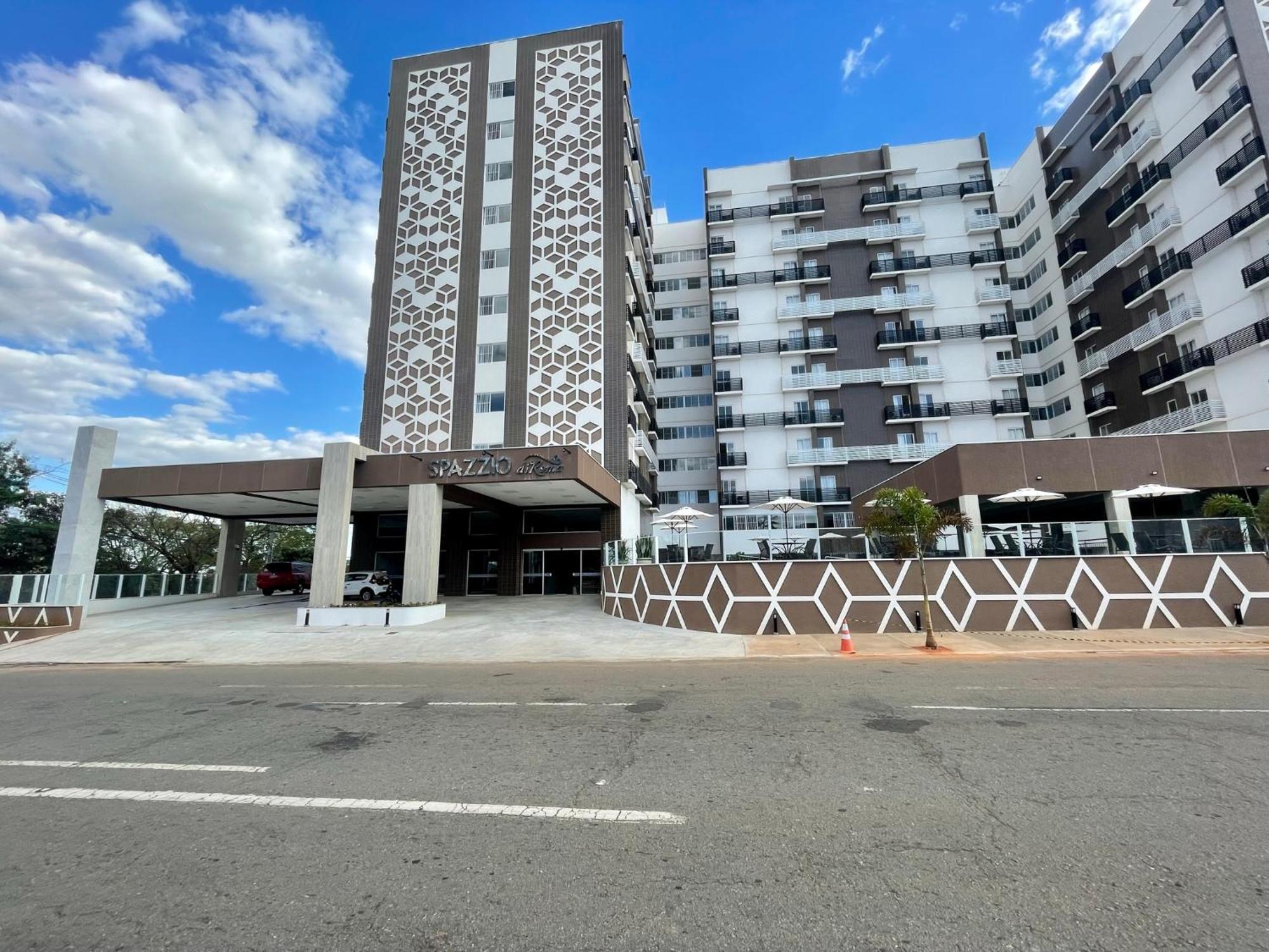 Spazzio Diroma Com Acesso Ao Acqua Park, Splash E Slide Caldas Novas Exterior photo