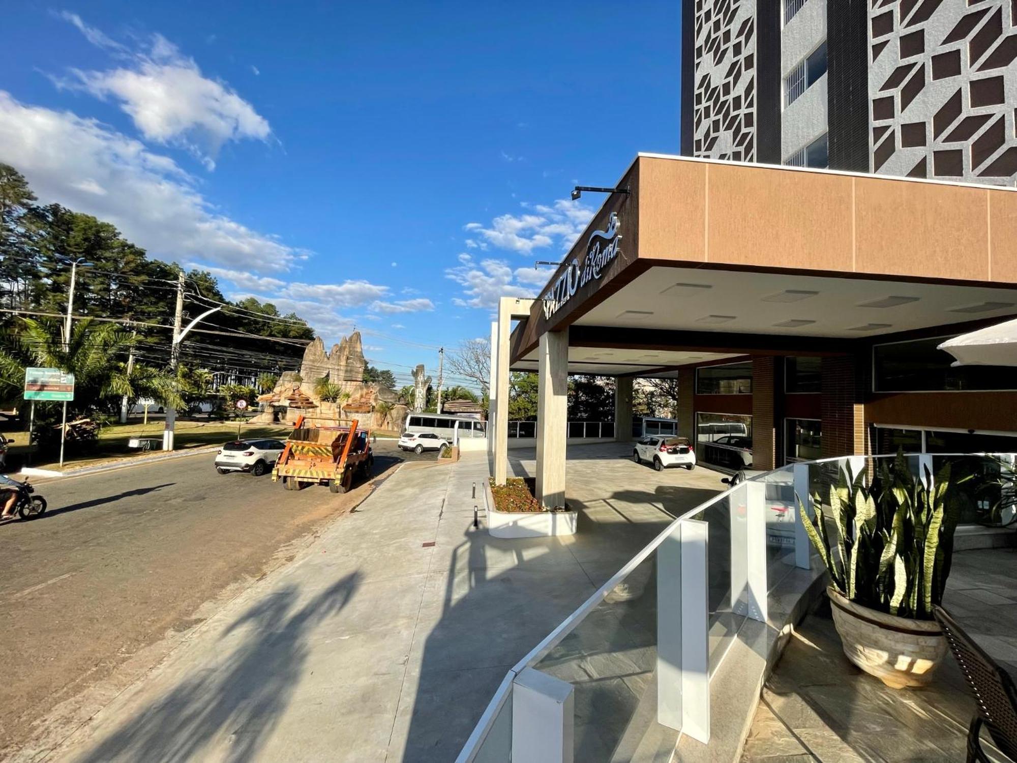 Spazzio Diroma Com Acesso Ao Acqua Park, Splash E Slide Caldas Novas Exterior photo
